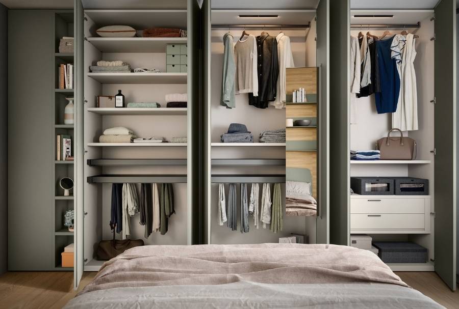 Je kledingkast indelen? Tips en voorbeelden!