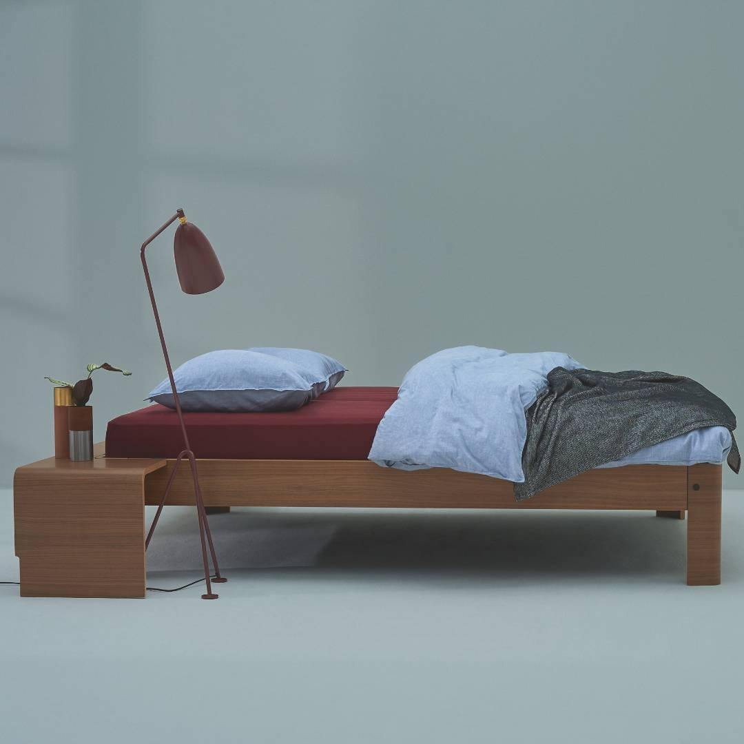 Auping Auronde Natural Walnut