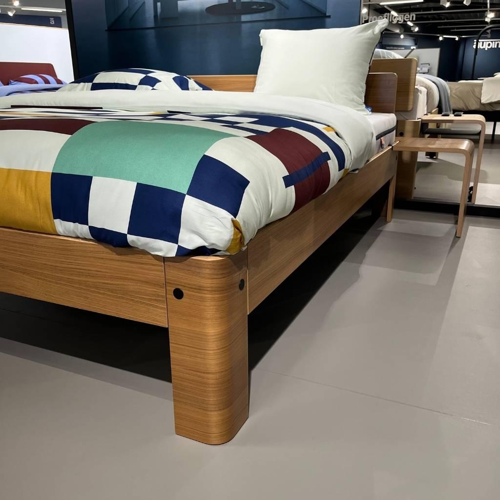 Showmodel Auping Auronde 1500 met achterelement - 180 x 200 cm