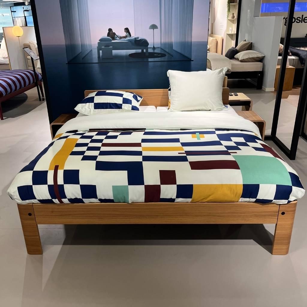 Showmodel Auping Auronde 1500 met achterelement - 180 x 200 cm