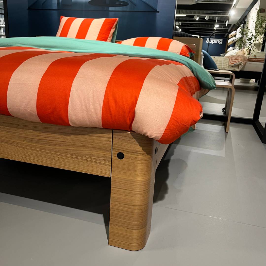 Showmodel Auping Auronde 1500 met achterelement - 180 x 200 cm