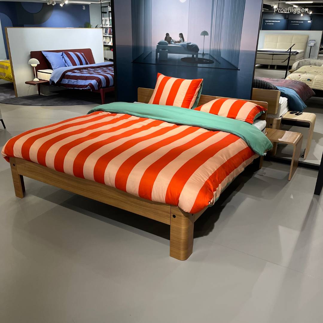 Showmodel Auping Auronde 1500 met achterelement - 180 x 200 cm