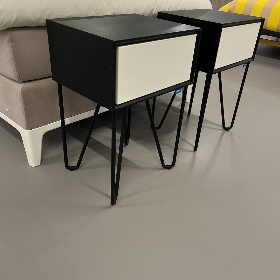 Showmodel Auping Pixel nachtkastjes - Deep Black & Pure White - set van 2