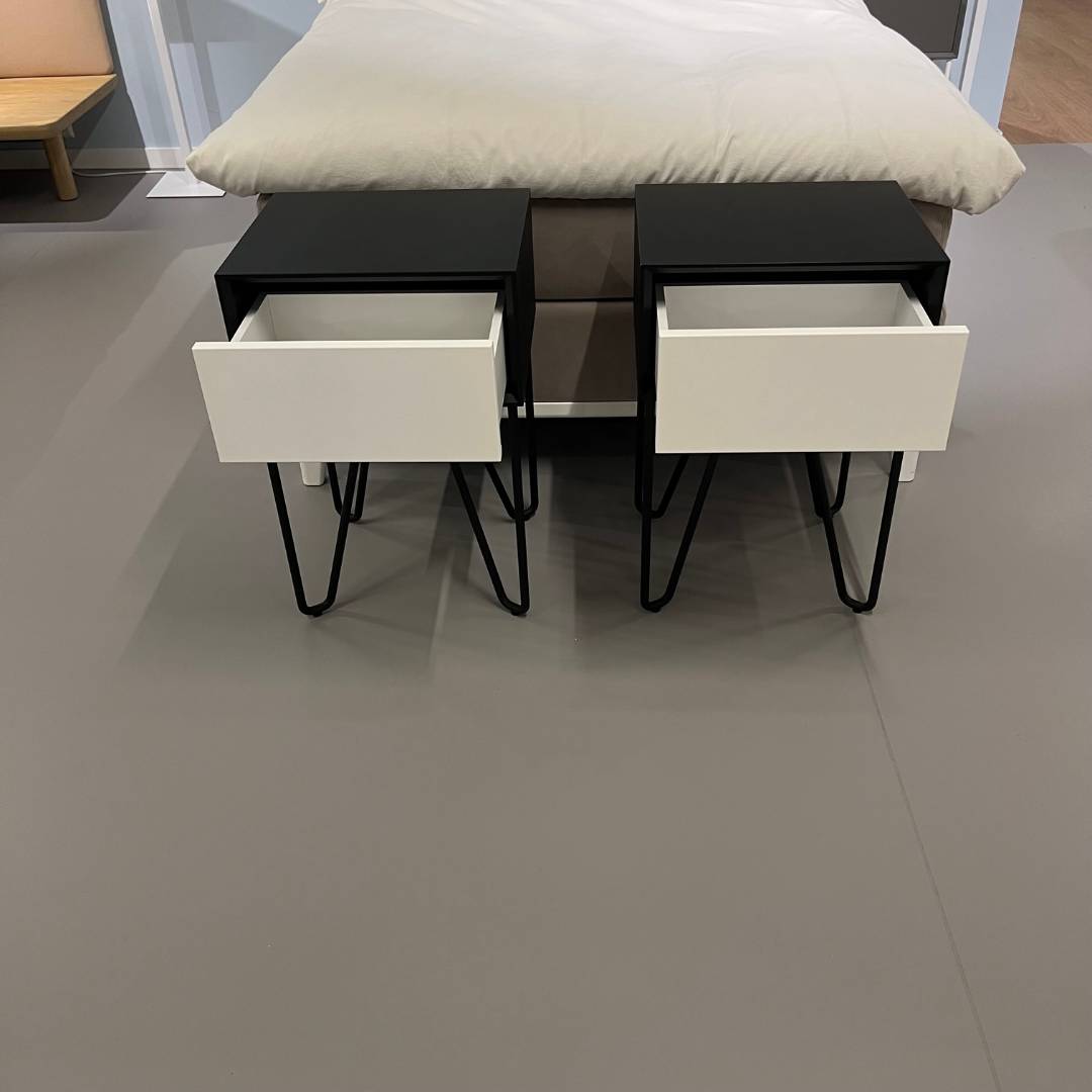 Showmodel Auping Pixel nachtkastjes - Deep Black & Pure White - set van 2