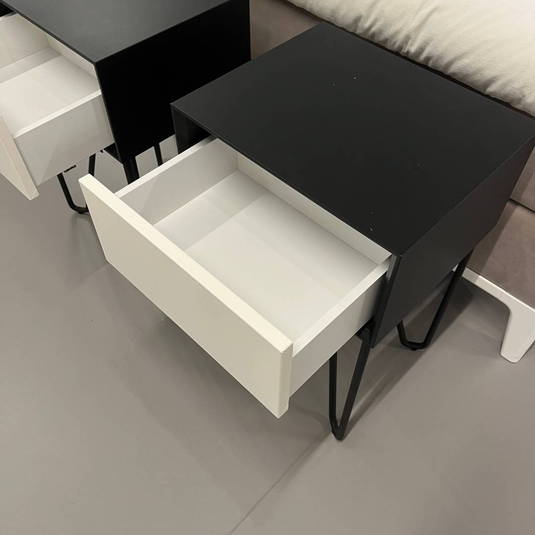 Showmodel Auping Pixel nachtkastjes - Deep Black & Pure White - set van 2