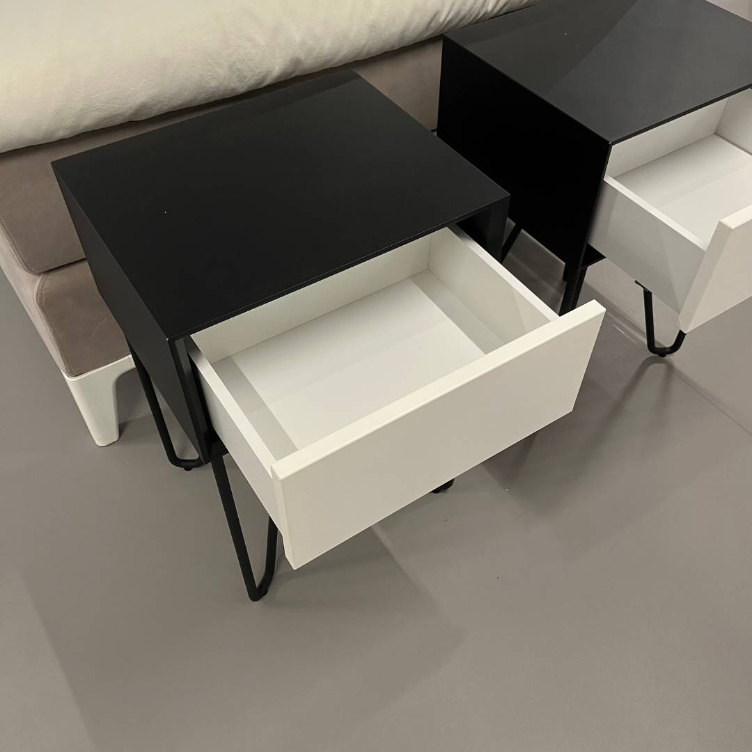 Showmodel Auping Pixel nachtkastjes - Deep Black & Pure White - set van 2