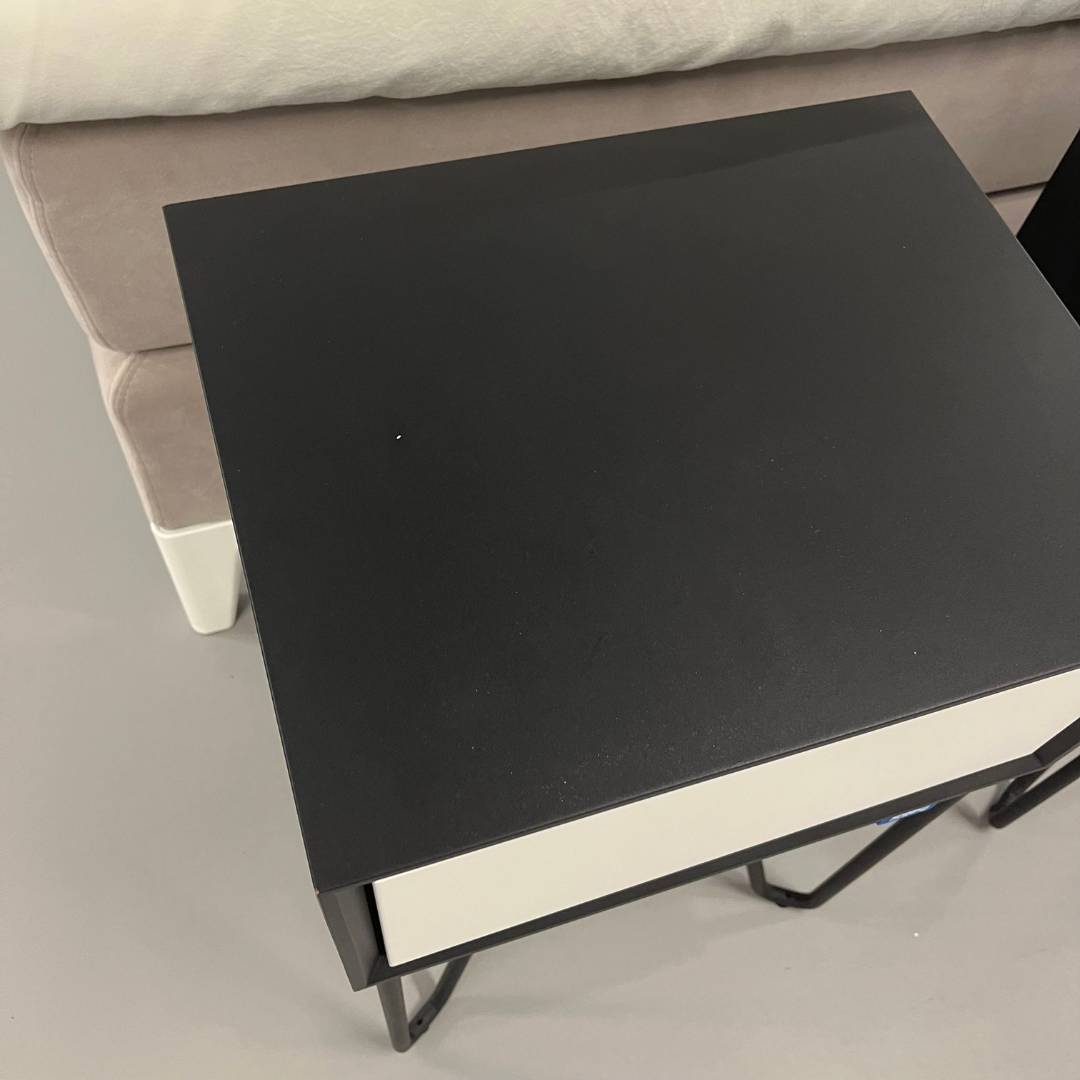 Showmodel Auping Pixel nachtkastjes - Deep Black & Pure White - set van 2