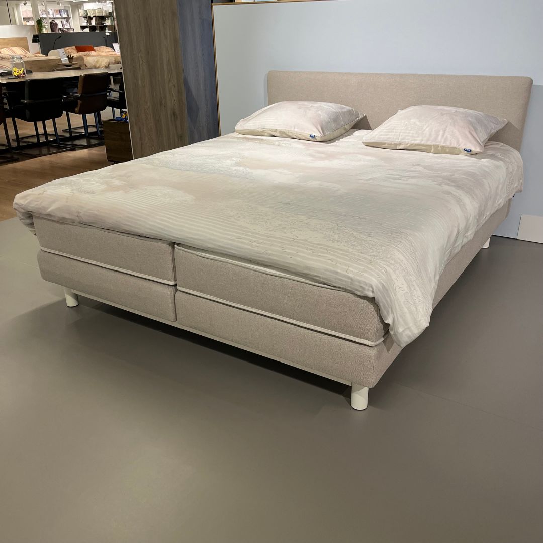 Aanbieding Auping Tone Boxspring - 180 x 210 cm