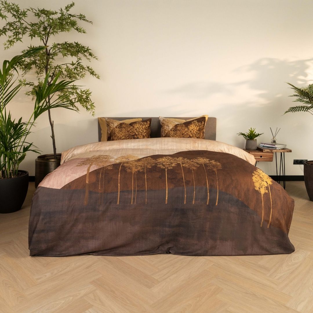 Kayori Naom Taupe