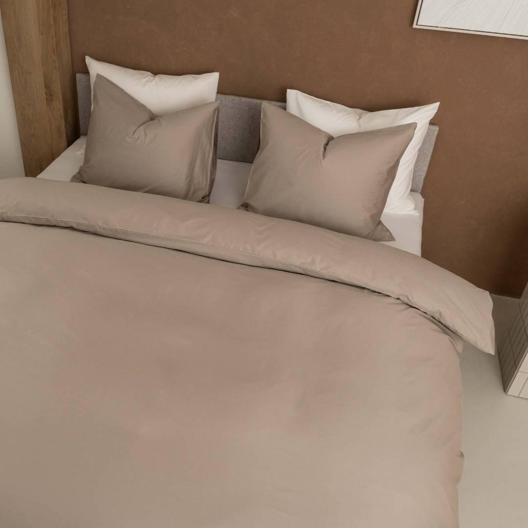 Kayori Dona Taupe