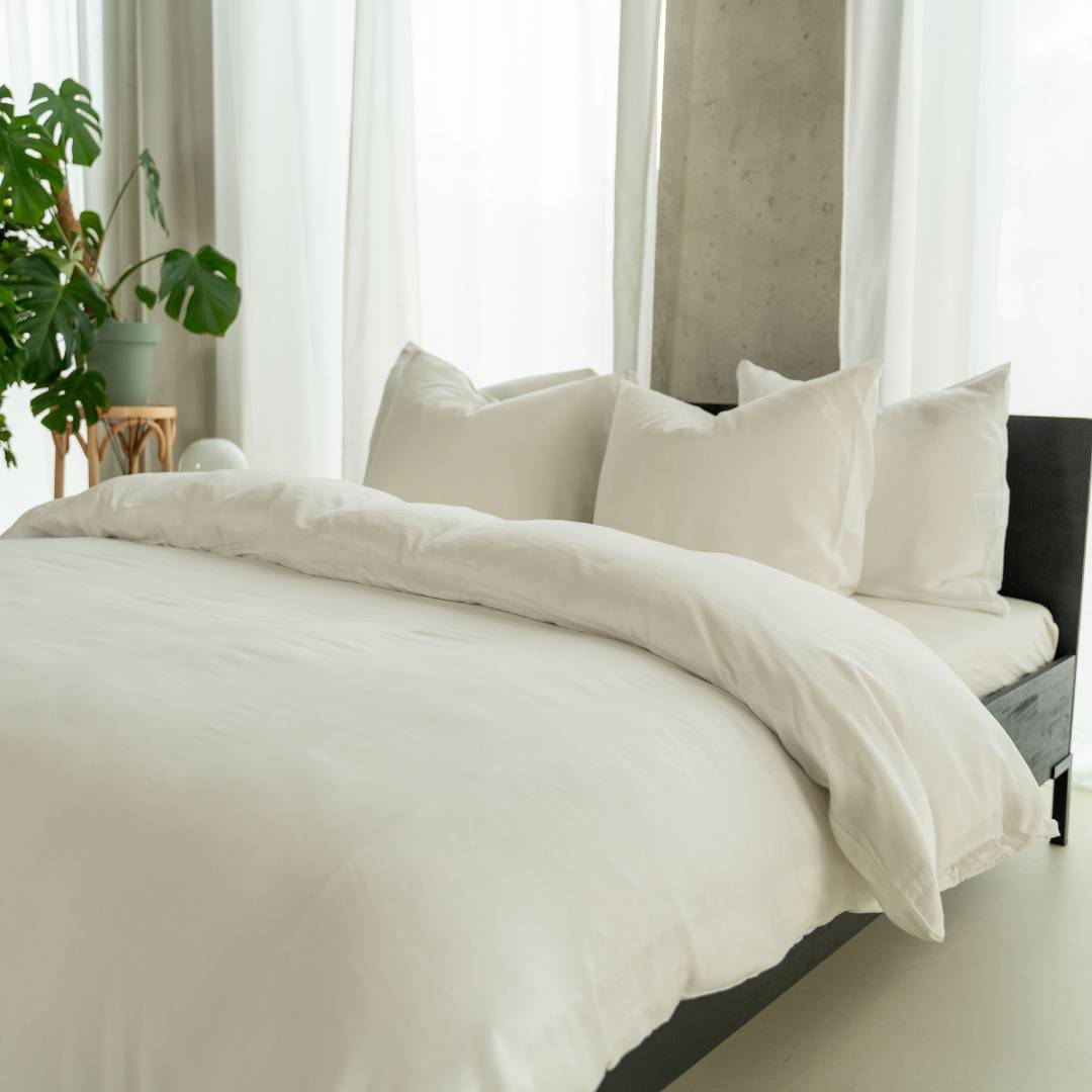 Kayori Saya Offwhite