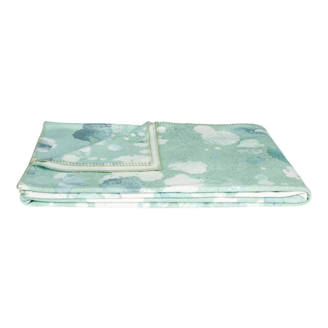 Kayori Adame sprei groen