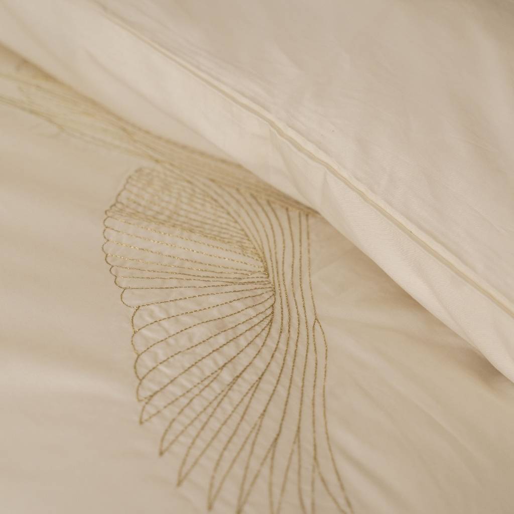 Kayori Hira Offwhite