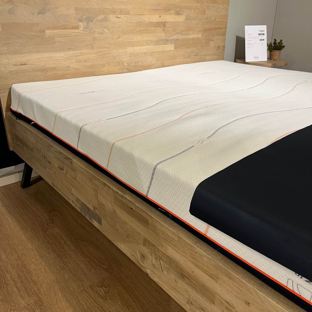 Showmodelmatras M line Cool Motion Duo Cover 5 en 6