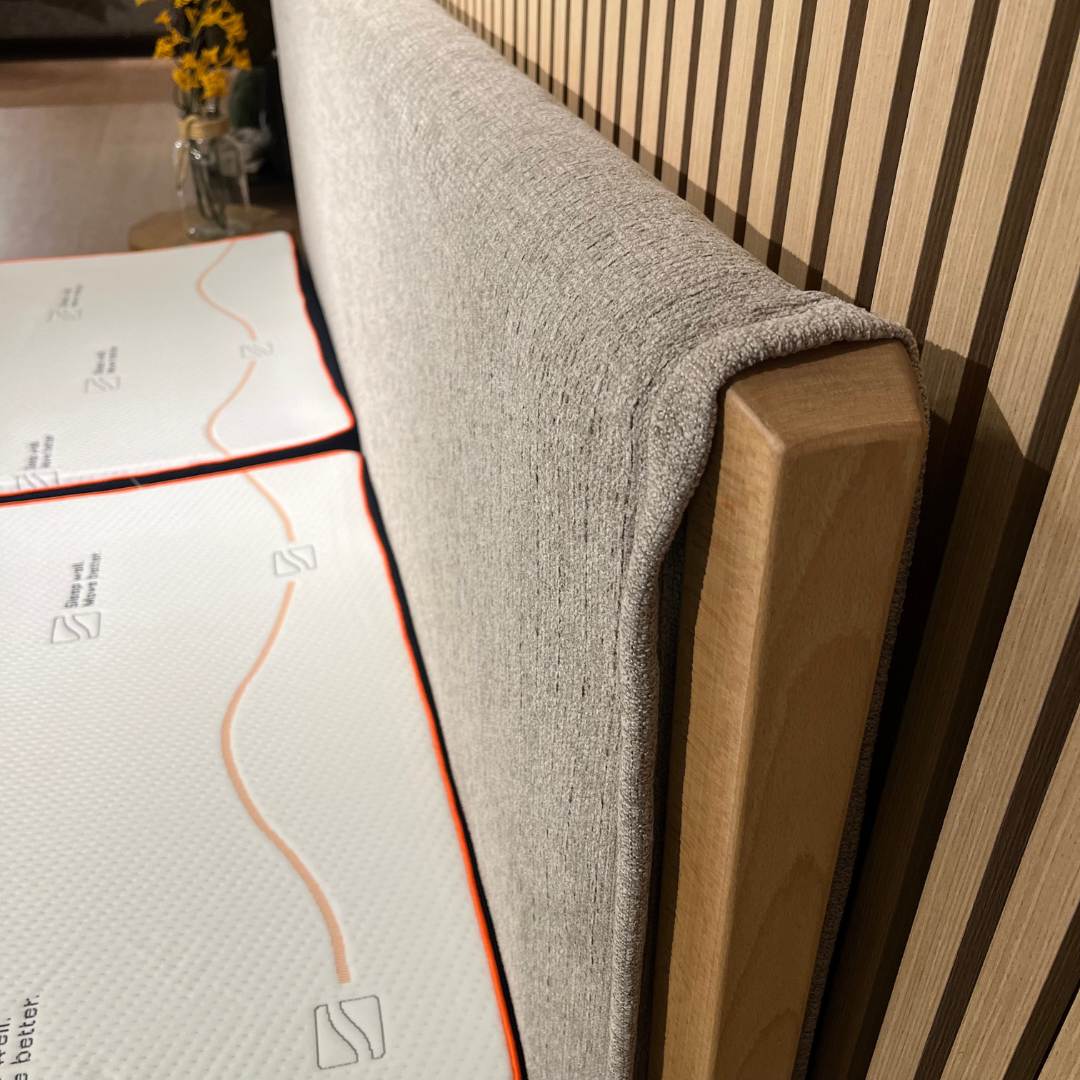 Showmodel M line Element Mind