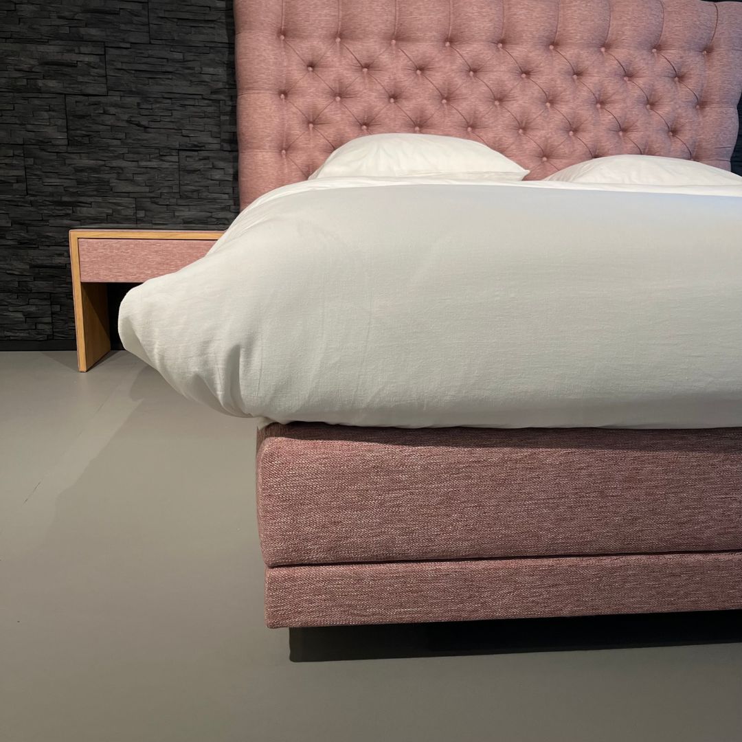 Showmodel Magnitude Churchill boxspring - 180 x 210 cm