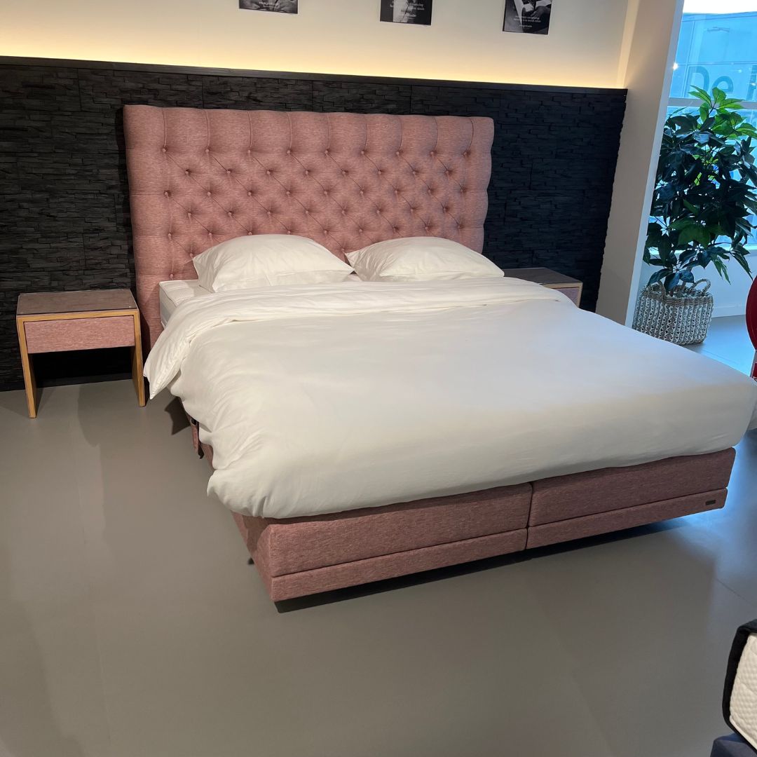 Showmodel Magnitude Churchill boxspring - 180 x 210 cm