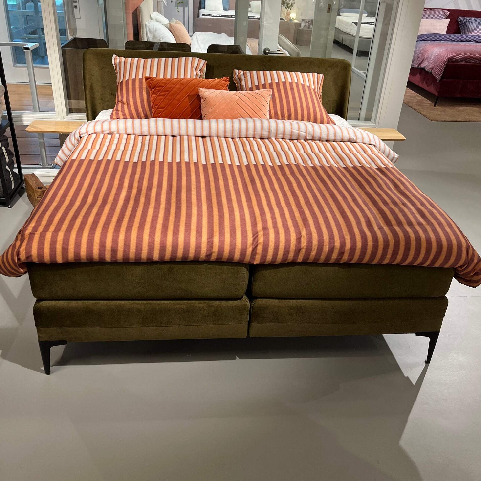 Showmodel M line Boxspring Elite Cocoon - 180 x 200 cm