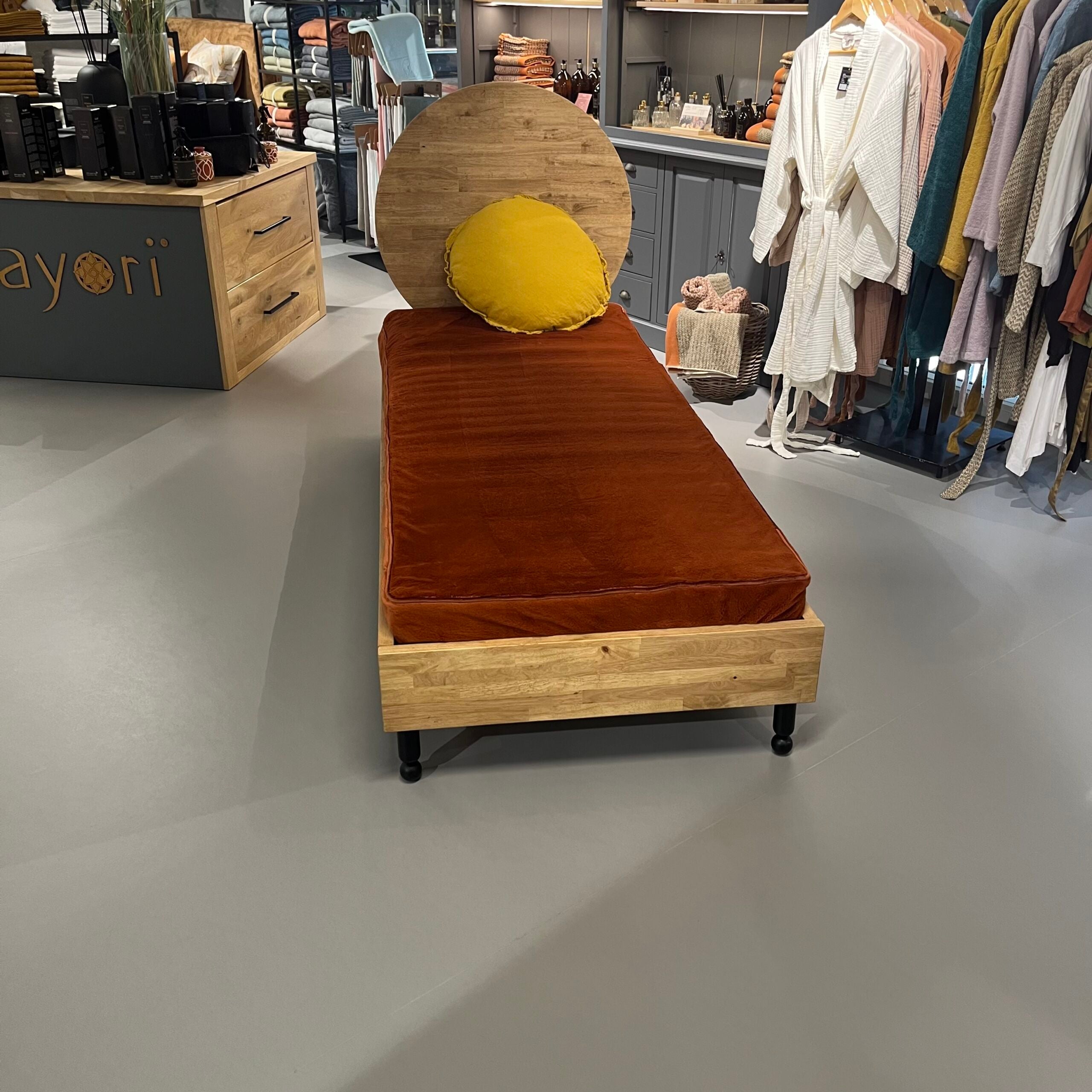 Showmodel Steel & Stockings Holly Daybed- 80 x 200 cm