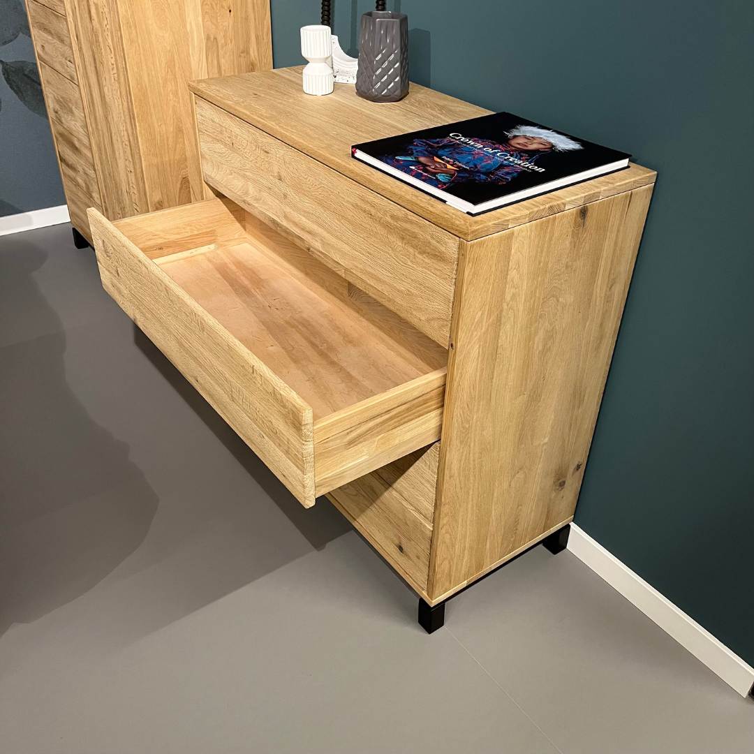 Showmodel Tjornbo commode 81 cm hoog