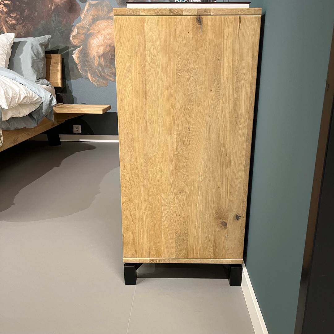 Showmodel Tjornbo commode 81 cm hoog