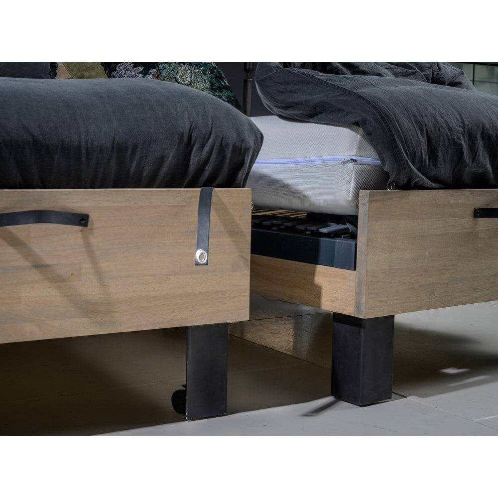 Steel & Stockings Split - Rubberwood