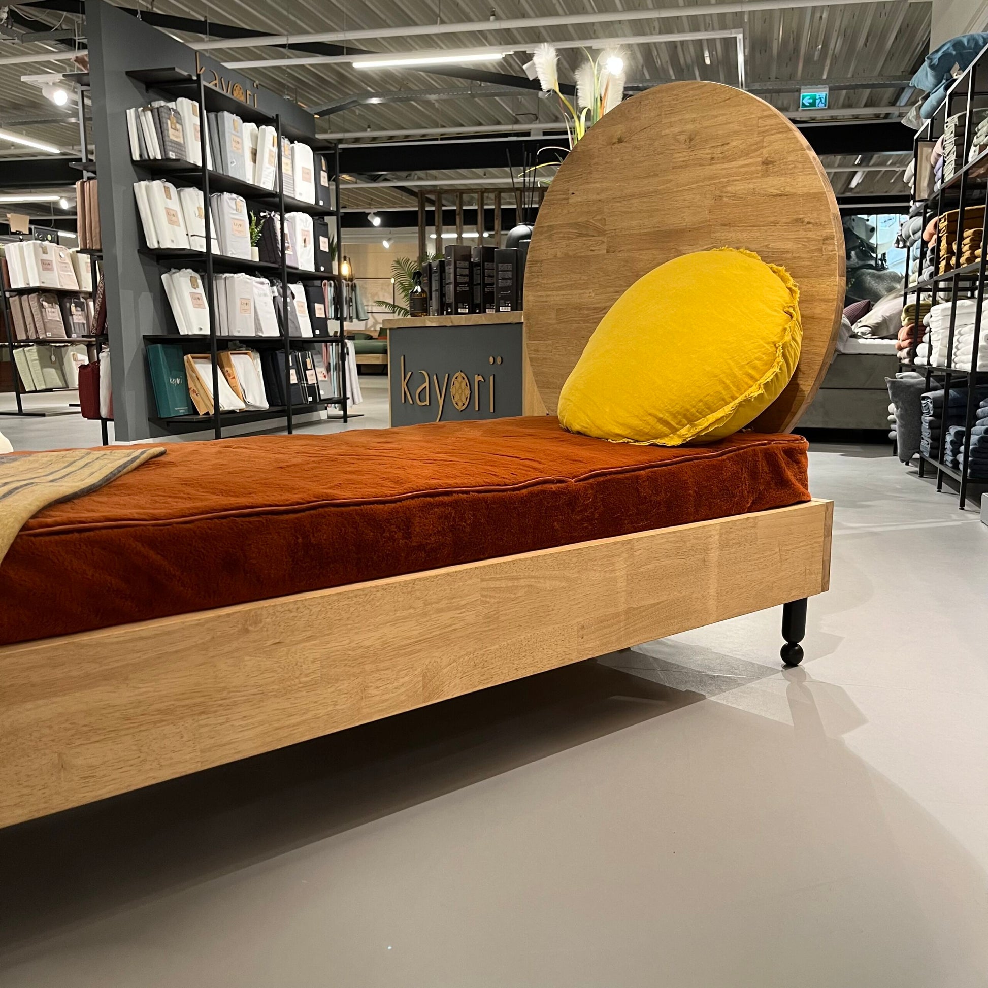 Showmodel Steel & Stockings Holly Daybed- 80 x 200 cm