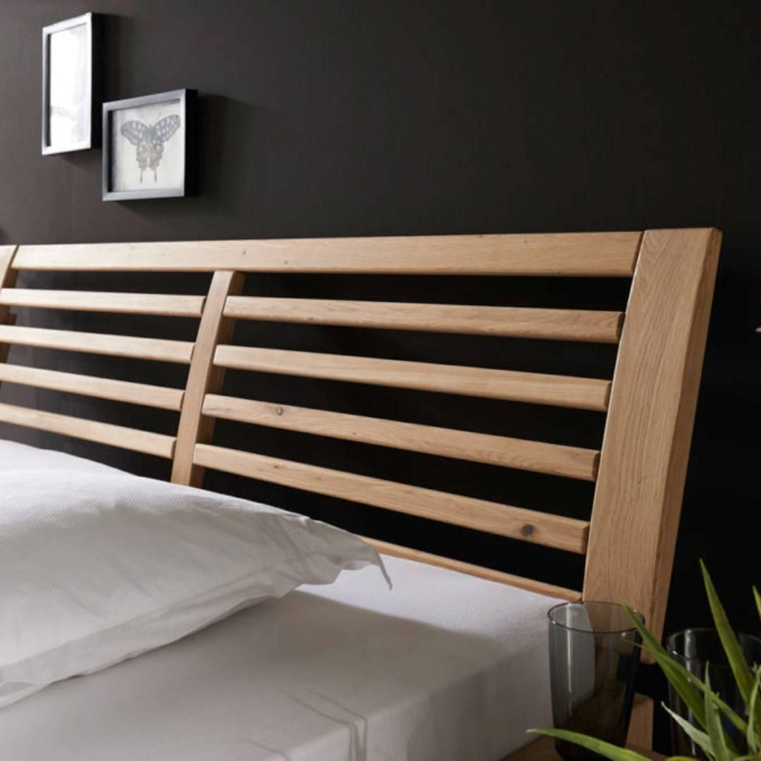 Tjornbo Easy Sleep met houten hoofdbord