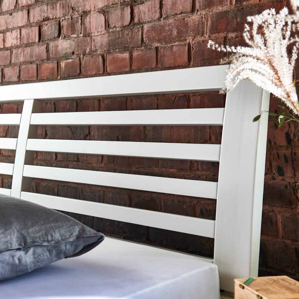 Tjornbo Easy Sleep met houten hoofdbord
