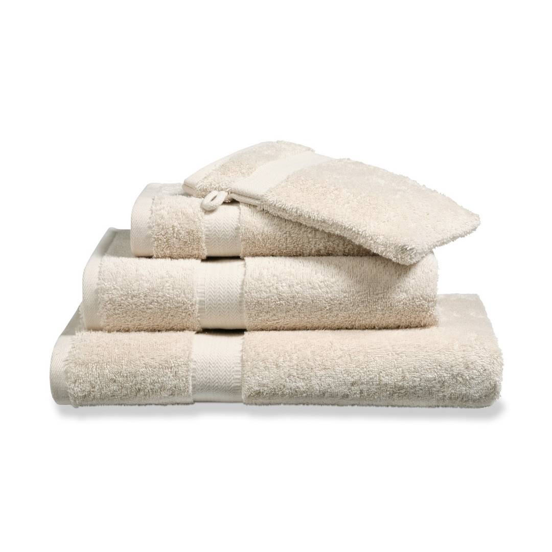 Vandyck Prestige Plain Cream Tan