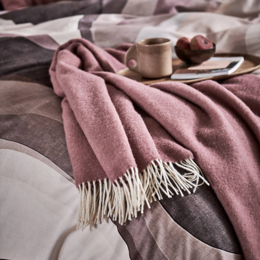 Vandyck Home Bellavita Sepia Pink