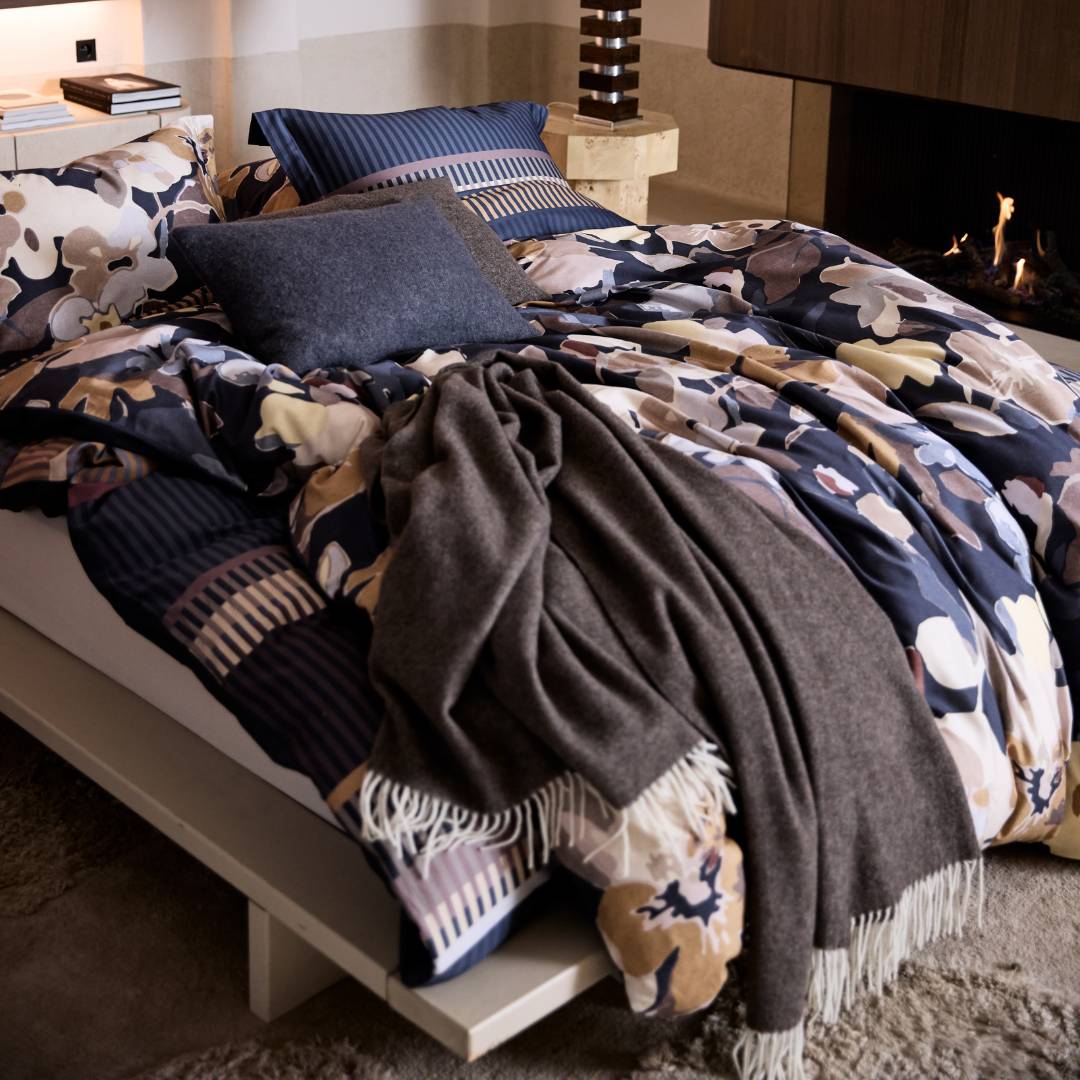 Vandyck Home Serina Espresso