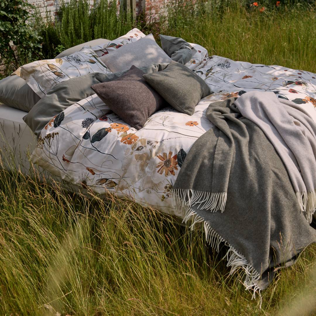 Vandyck Home Serina Thyme